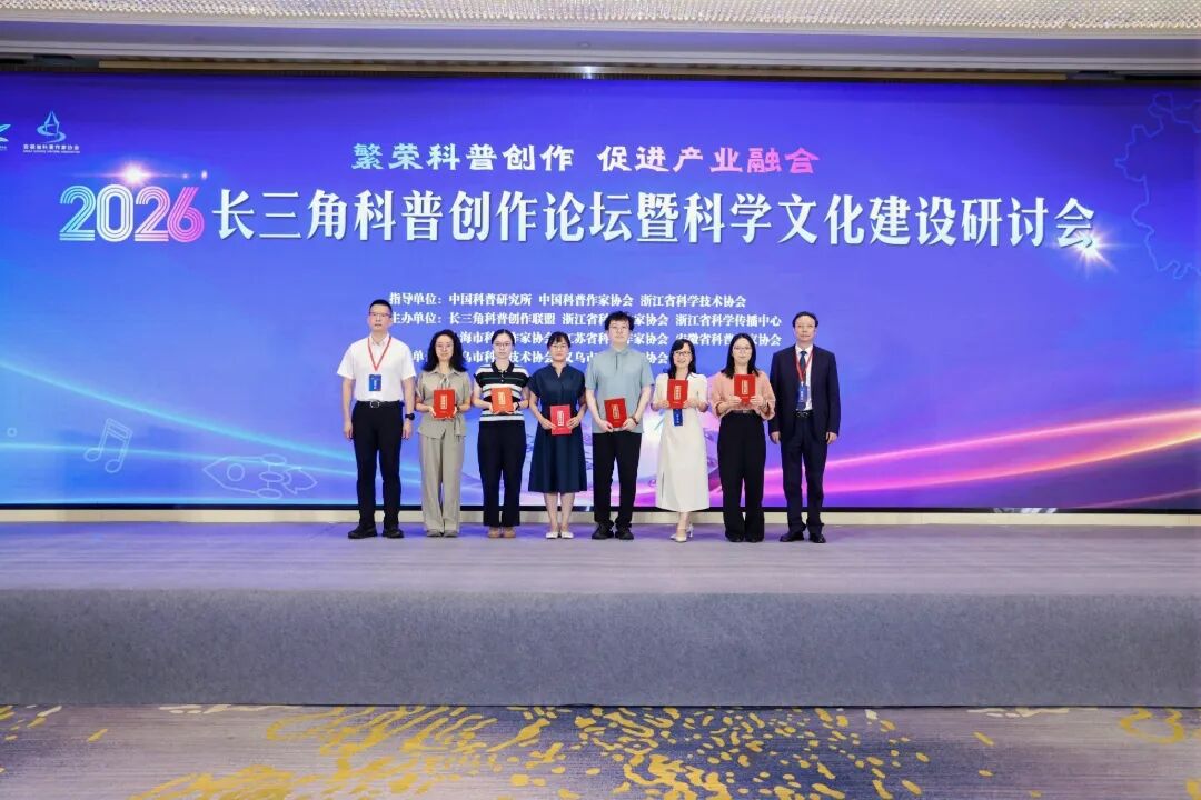 LYR68206-opq5033850816.jpg